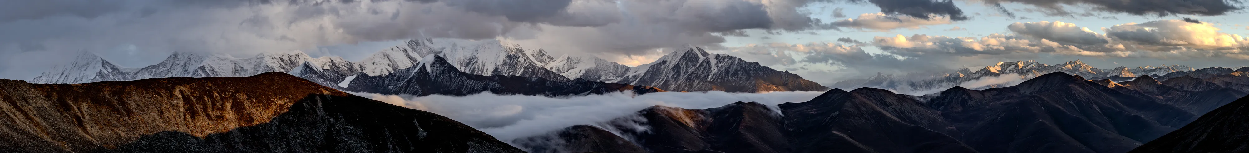 贡嘎群峰